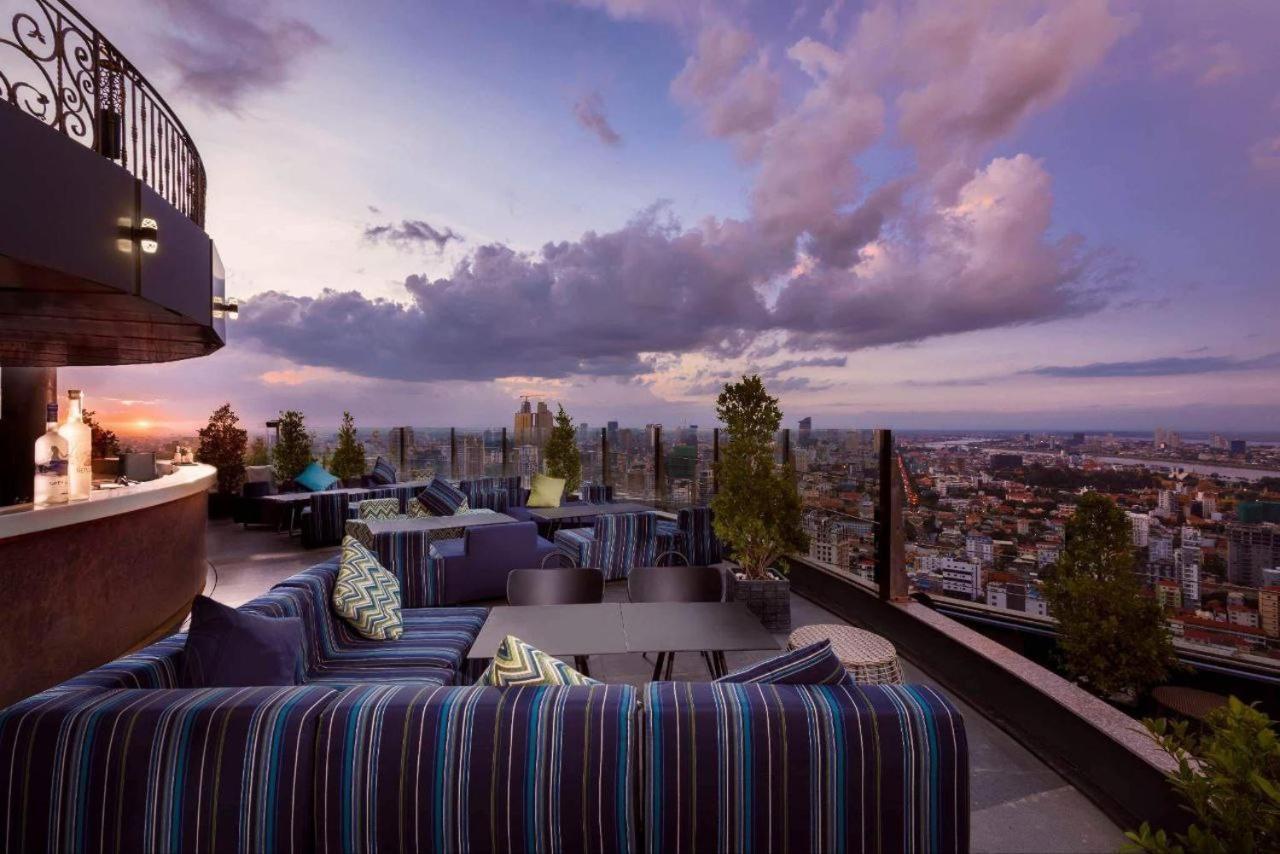 Sf Hotel Penthouse Residences Пном Пен Екстериор снимка