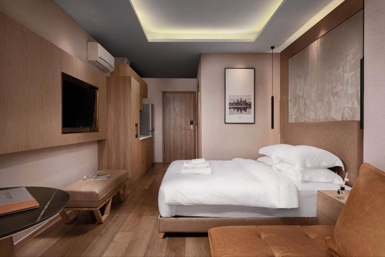 Sf Hotel Penthouse Residences Пном Пен Екстериор снимка