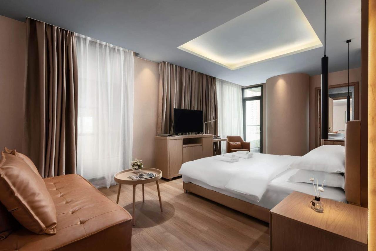 Sf Hotel Penthouse Residences Пном Пен Екстериор снимка
